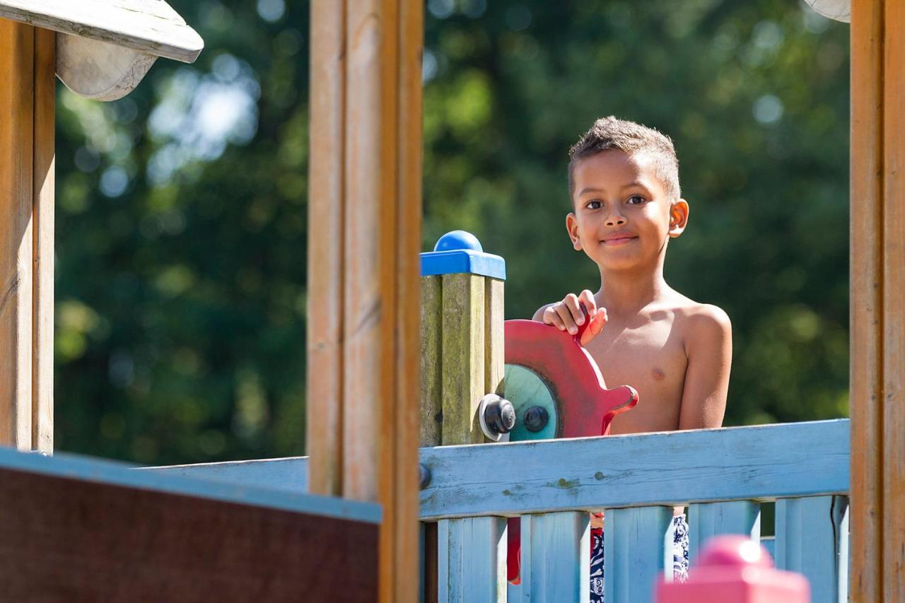 Oostappen Vakantiepark Hengelhoef NV Aan de Wolfsberg Exterior foto