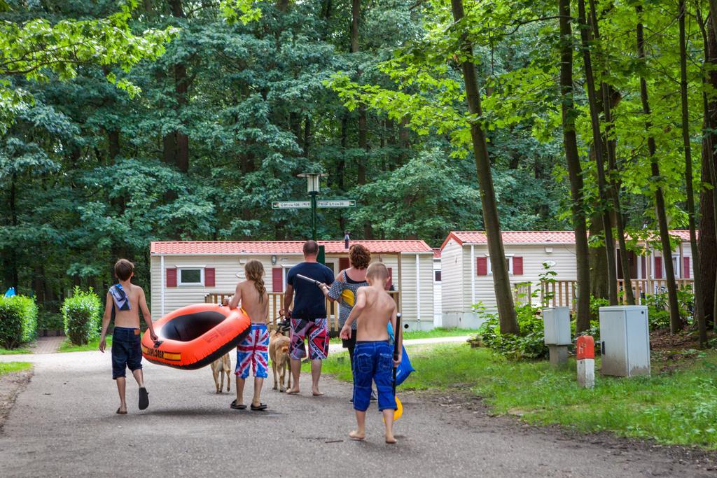 Oostappen Vakantiepark Hengelhoef NV Aan de Wolfsberg Exterior foto