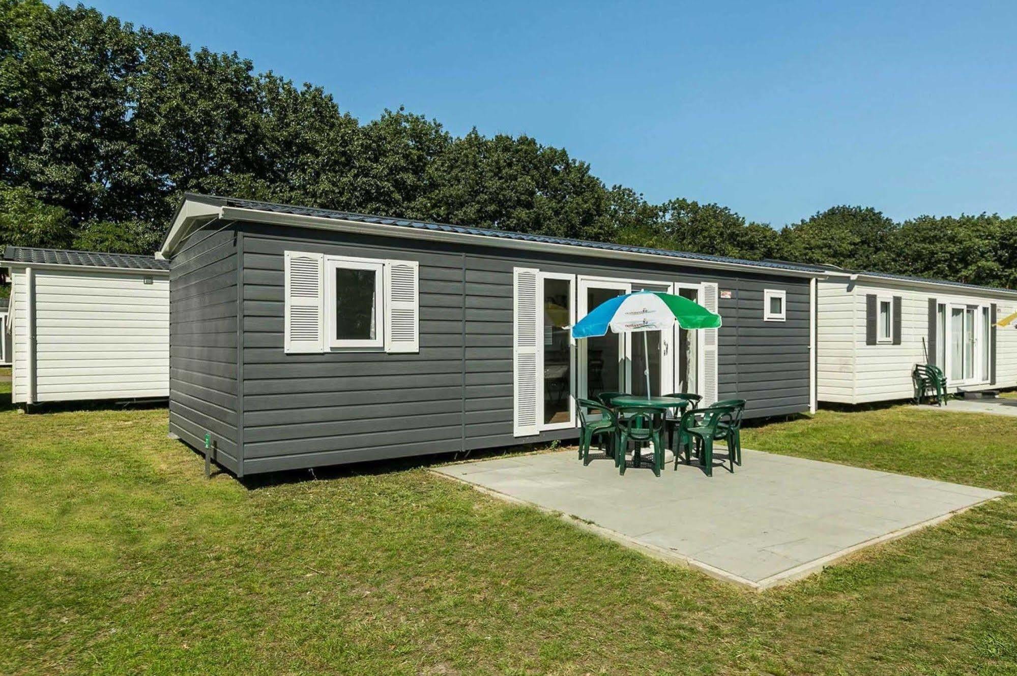 Oostappen Vakantiepark Hengelhoef NV Aan de Wolfsberg Exterior foto