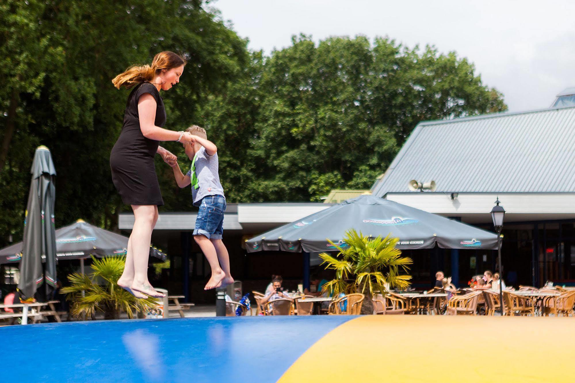 Oostappen Vakantiepark Hengelhoef NV Aan de Wolfsberg Exterior foto